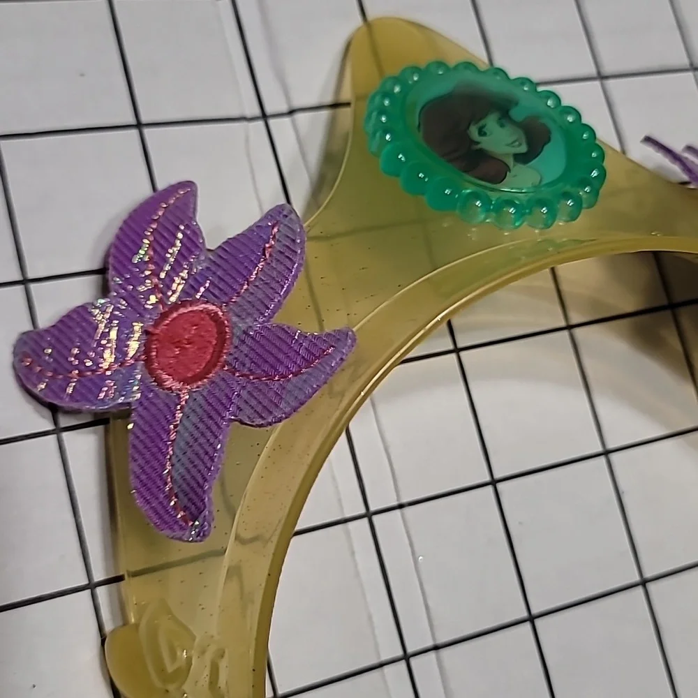 Disney Ariel Crown, EUC Preloved‎